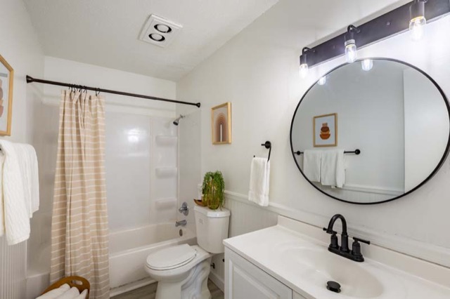 Renovated bathroom at The Oaks