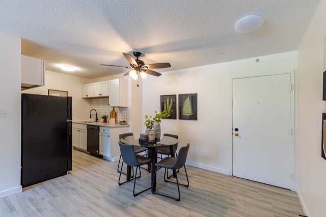 Dining area and kitchen at The Oaks